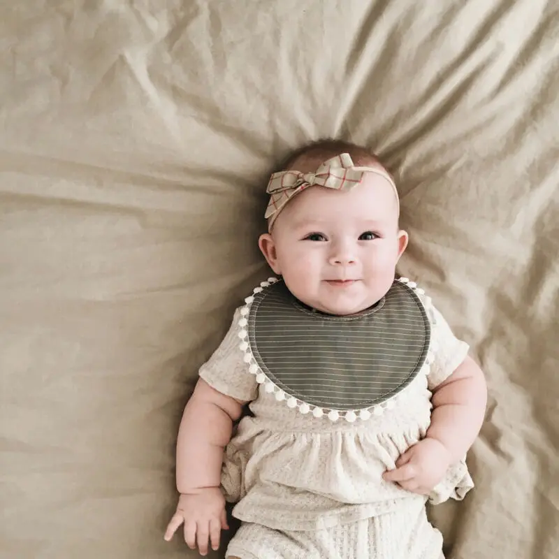 Детский нагрудник для кормления из хлопка с милым рисунком мультфильма