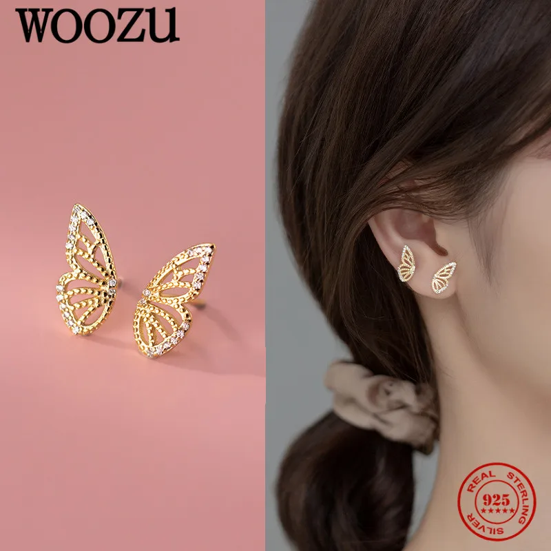 

Женские серьги-гвоздики из серебра 925 пробы с цирконом