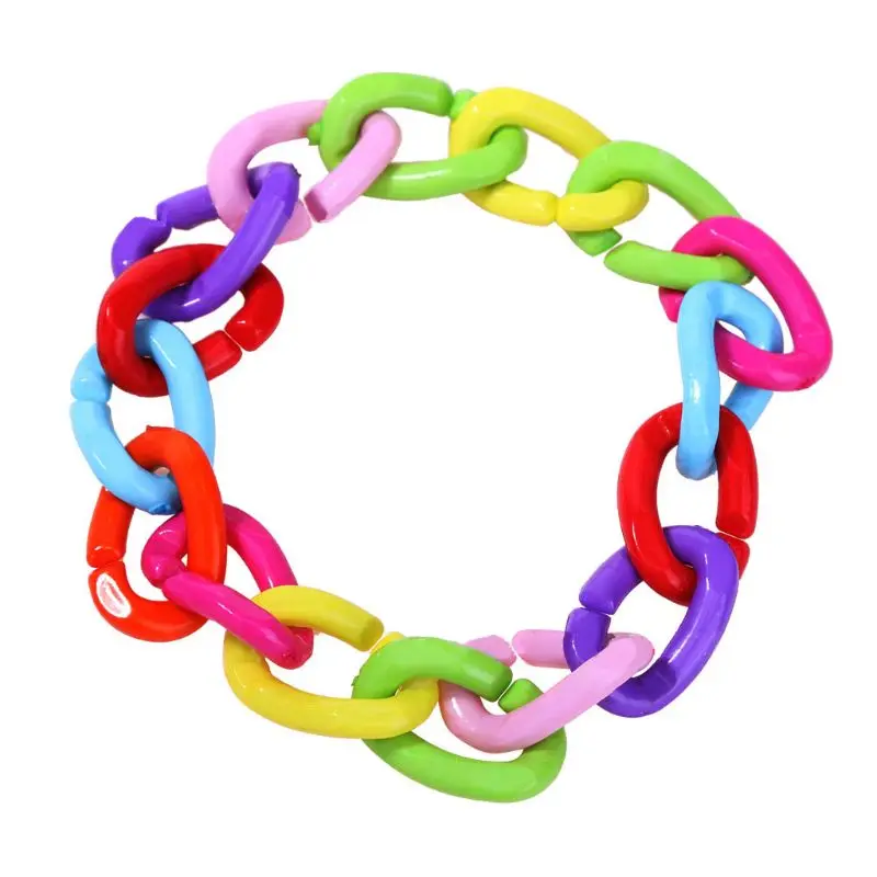 

200Pcs Plastic C-Clips Hooks Chain Links DIY Rainbow Bird Parrot Chewing Toys