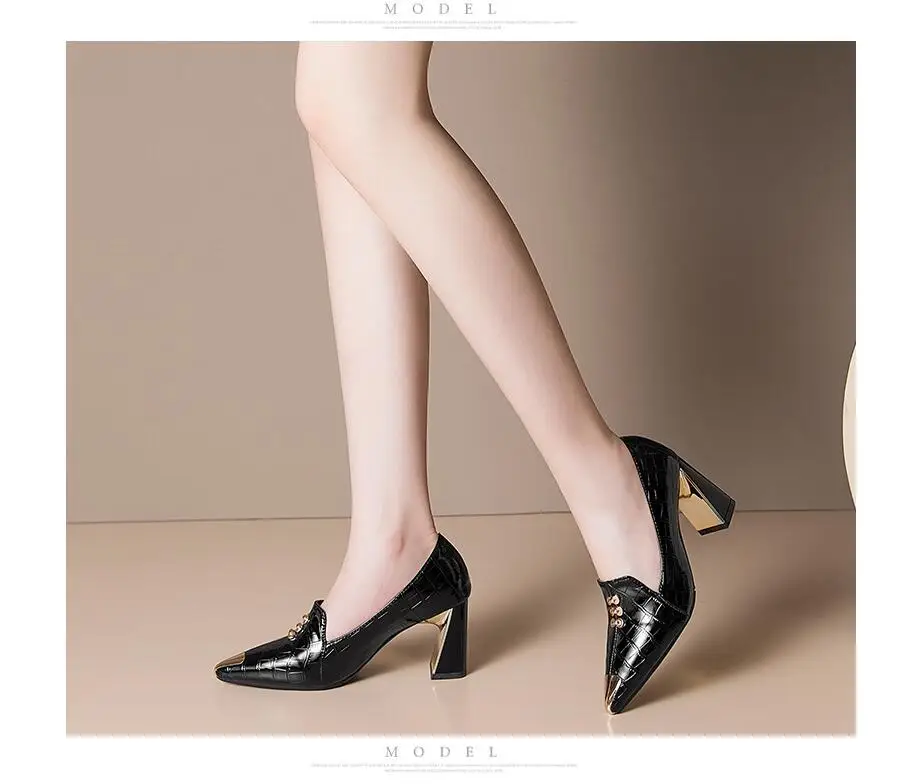 2021 spring and autumn new thick with high-heeled patent leather shallow mouth women's shoes bright metal pointed shallow mouth