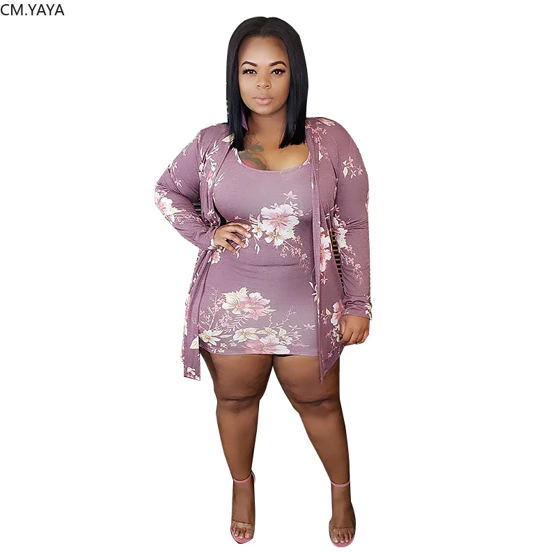 Женский костюм-двойка размера плюс с круглым вырезом и цветочным принтом