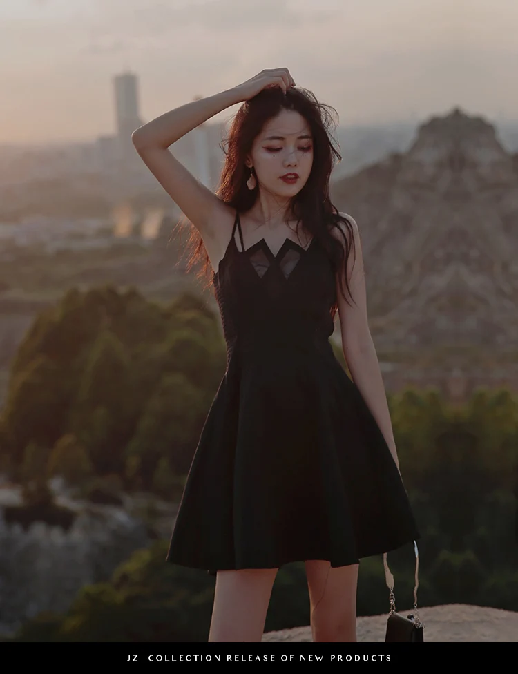 

Drunk bride dress female autumn and summer dress 2021 new two-piece elastic summer original design niche suspender skirt