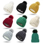 Зимние женские вязаные шапки-бини, Удобная вязаная шапка в полоску, Теплая эластичная шапка, шерстяная шапка, шапки в западном стиле с помпоном из искусственного меха