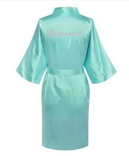 Одежда для невесты подружки с серебряными буквами. Халаты пижамы банный халат ночная рубашка. Женское