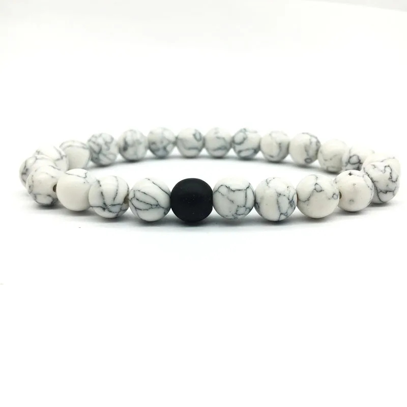 Браслет с бусинами из натурального камня Черно белый эластичный набор для пары
