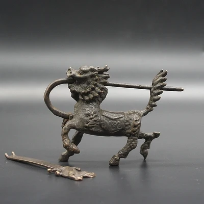 

Exquisite Red Copper (Kirin. Door lock) Decoration