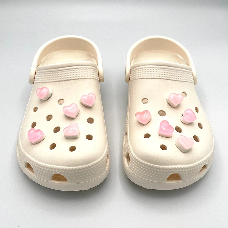 3D Pink Love Resin JIBZ Designer Shoe Charm Shoe Jewelry Gift To Girlfriend DIY Decoration For Croc Clog Shoe Buckle Accessories