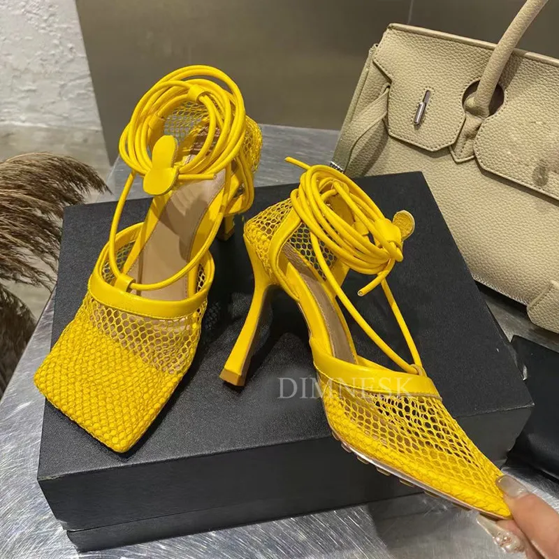 Murah 2021 Net Mesh Tipis High Heel Sandal Wanita Square Toe Pergelangan Kaki Strappy Permen Warna Sandalias Musim Panas Seksi Gaun Pesta Sepatu Wanita