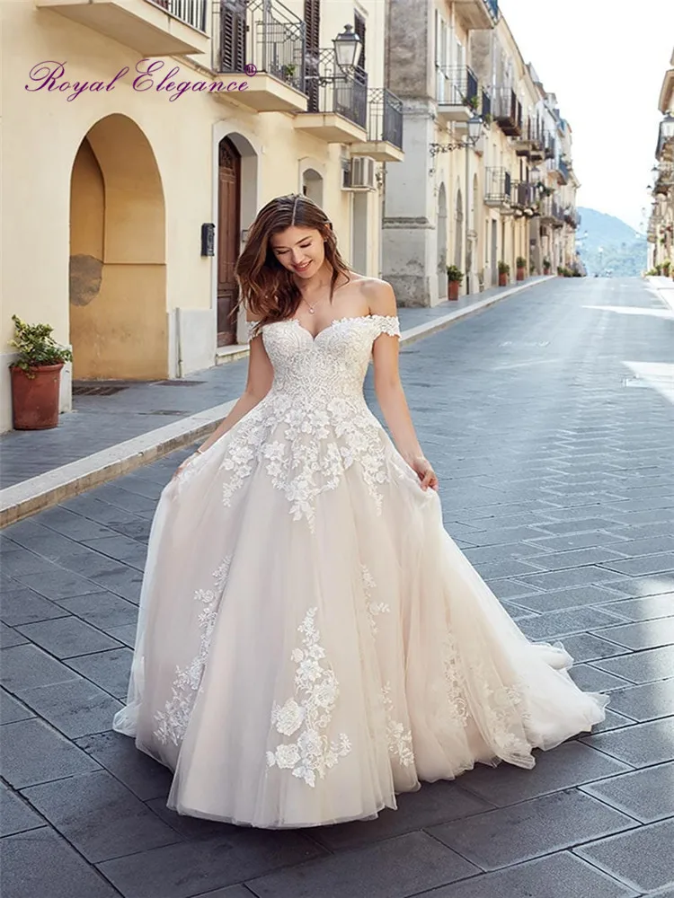 Женское свадебное платье принцессы белое кружевное трапециевидной формы со