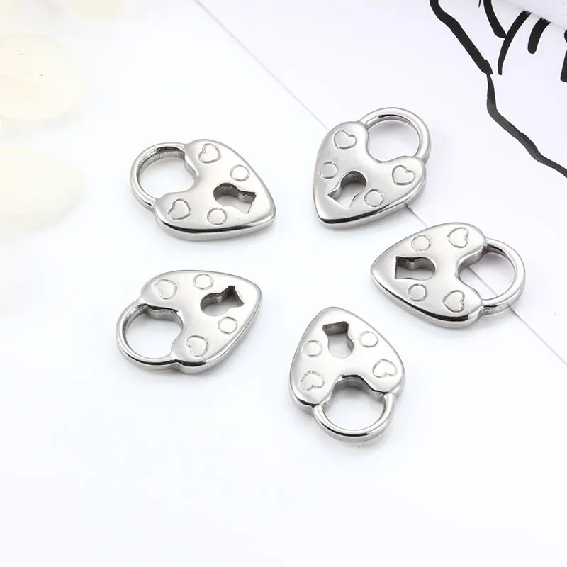 

HUIET 5pcs/lot Stainless Steel Lock Hollow Pendant Charms for DIY Bracelet Necklace Finding Jewelry Making Accessories Wholesale