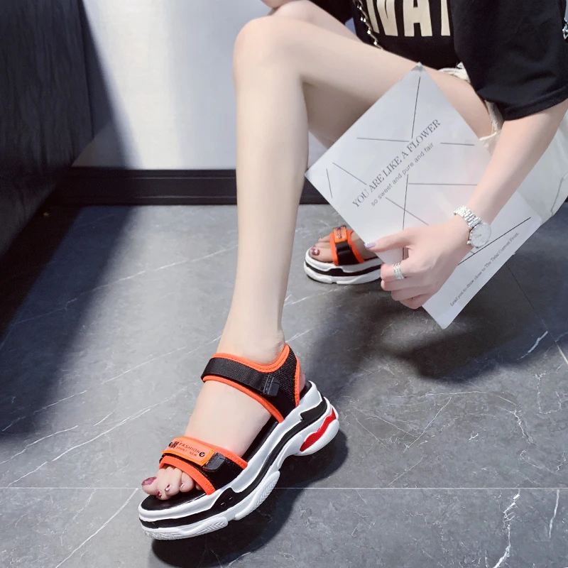 

2020 summer fashion women's shoes breathable wild casual sports sandals muffin bottom color matching word sandals Z732