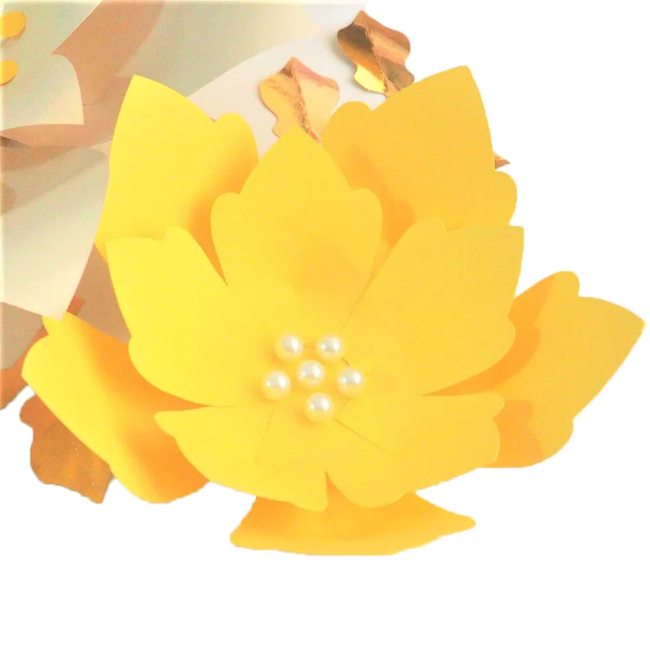 Ручная работа украшено желтыми легко Сделано DIY Бумага цветы зеленые листья 4