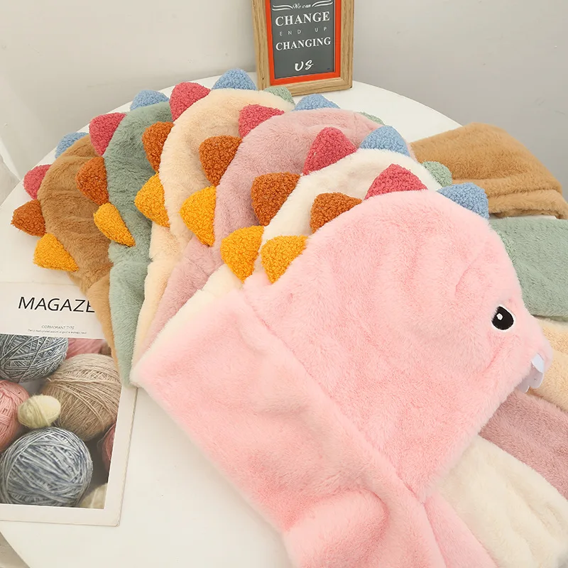 Милая плотная шапка с динозавром шарф перчатки Зимняя женская новая из трех