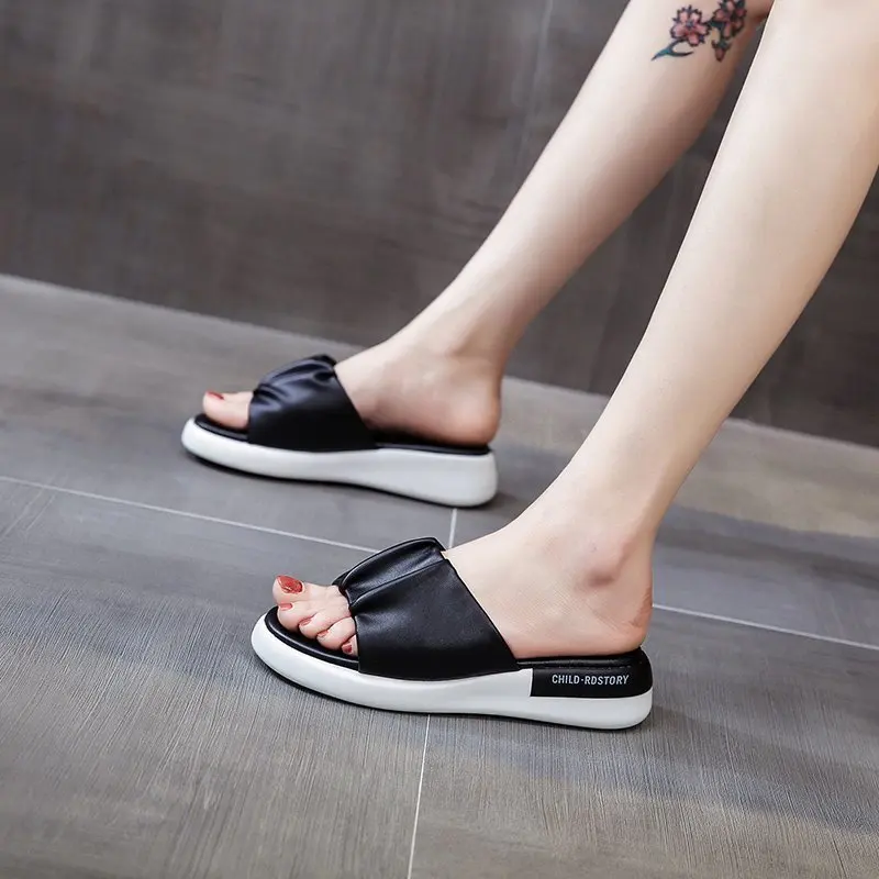 

Outdoor Non-slip Slippers Fashion Thick Sole Soft EVA Indoor Slide Sandals Casual Beach Unisex Platform Summer Women Home Shoes