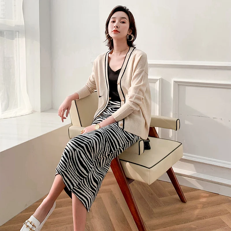 

LHZSYY Knitted Skirt 2020 Spring Autumn New Striped Cashmere High Waist Skirt Women's Long Fashion Split hips Korean Wool Skirt