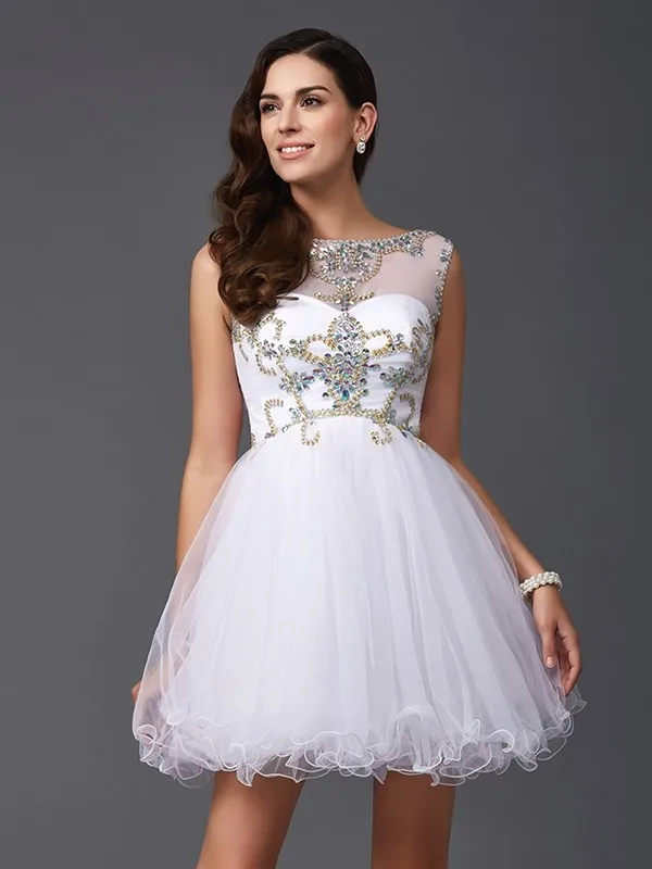 

White Cocktail Gowns Above Knee, Mini Tulle Short Graduation Dress 2021 With Beading Backless