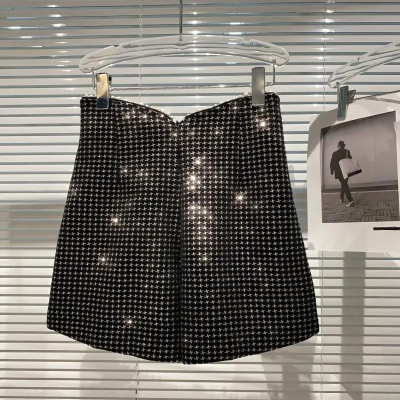 

2020 Fall Winter New Fashion Rhinestone Buckle High-waisted Pearl Edge Shorts Women's Slim Boots Shorts