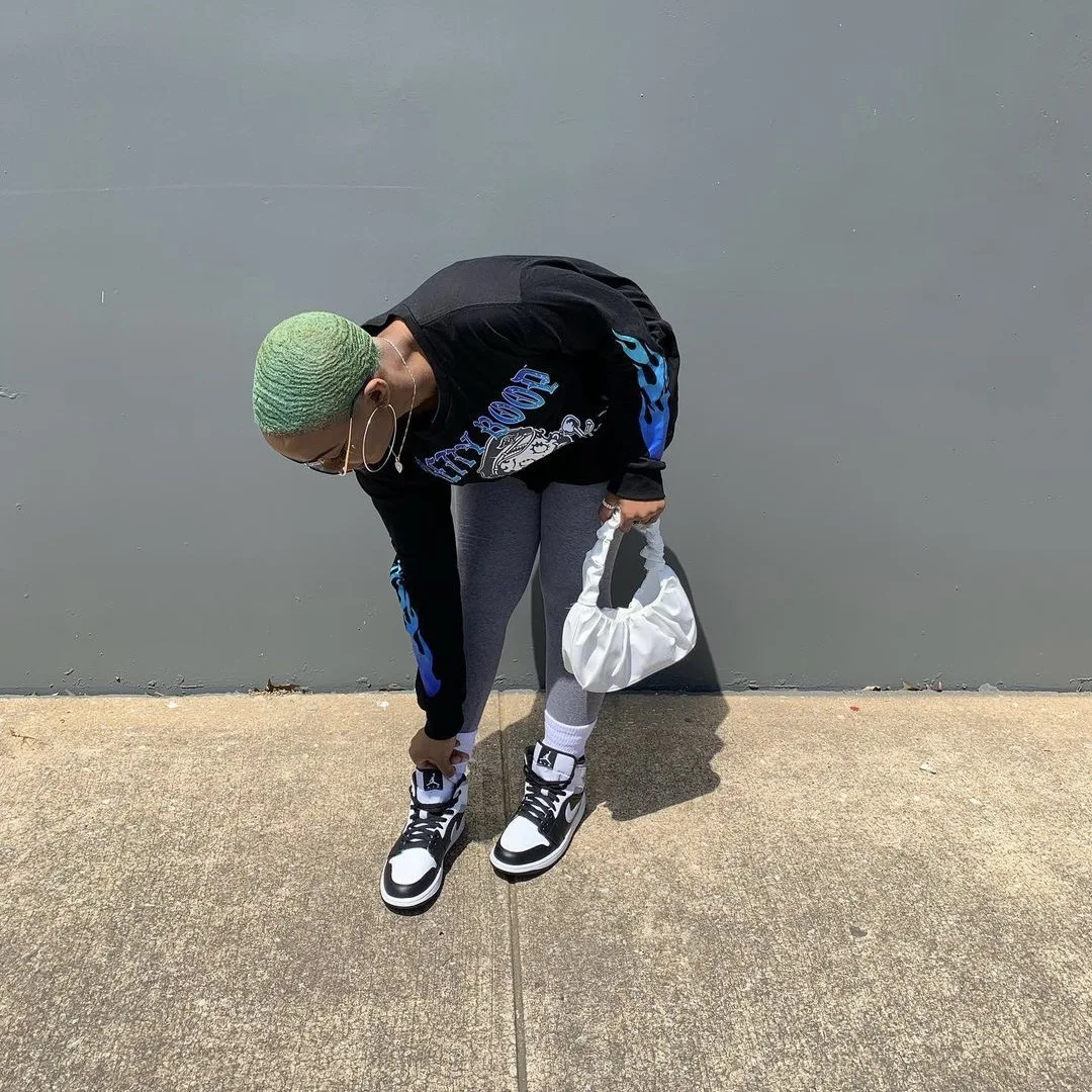 

Betty Moto Loose Cute Sweatshirt Women Black Top Long Sleeve Kawaii Clothes Casual Africa Fashion Fall 2021 Sudaderas Para Mujer