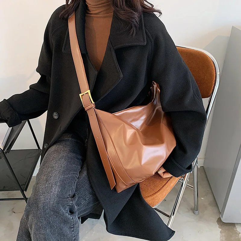 

Vintage Women Shoulder Bag Pu Leather Crossbody Bag Soft Women Purse Multi-pockets Messenger Bag Designer Flap Bag Lady Handbag
