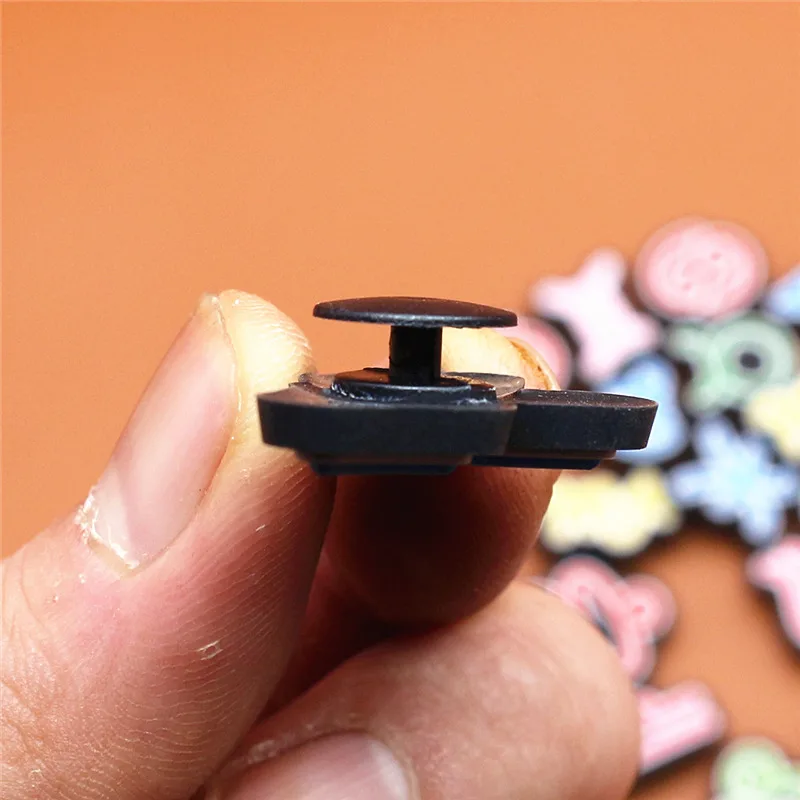 Single Sale 12 Constellation Symbols PVC Shoe Charms Cute Scorpio Leo Virgo Shoe Buckle Decoration Jibz fit Croc Kids X-mas Gift