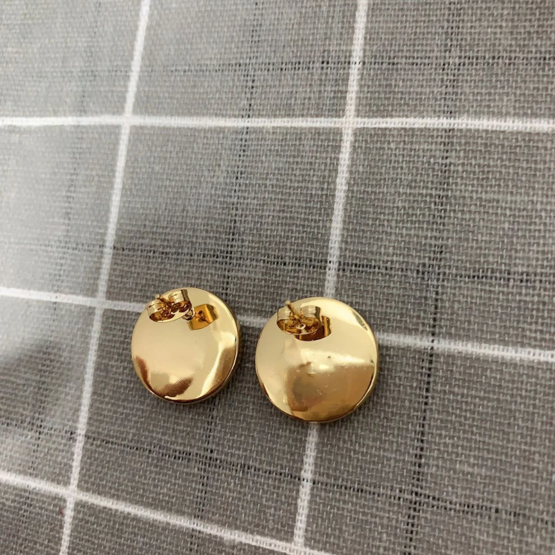

Letter pearl Round Stud Earrings Vintage Vintage Port brass gold classic style earrings