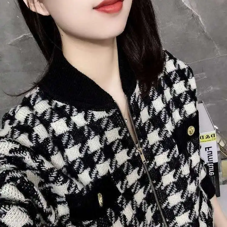 

Autumn and winter new style small fragrance black and white check knitted suit women's sweater