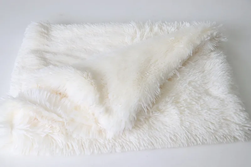 Dog blanket 56x36cm Зимняя кровать для собак влагостойкая кашемировая мягкая плюшевая супер мягкая для маленьких средних и больших собак кошка зимняя собака Питомник щенок коврик кровать для домашних животных - Цвет: Dog blanket 56x36cm