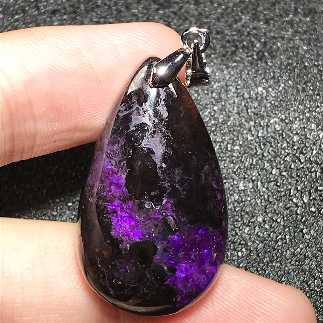 Женский кулон из серебра 30 х18х6 мм с натуральными искусственными камнями |