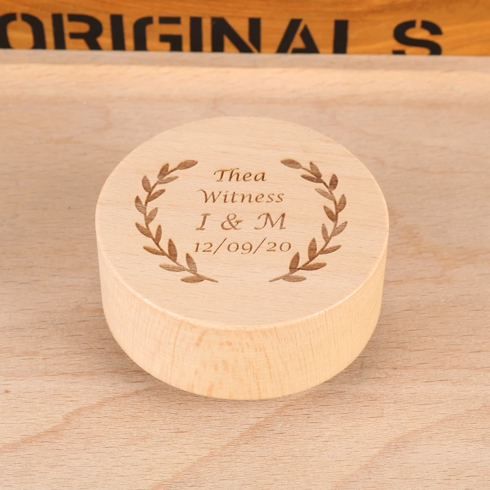 Флэш накопитель в деревянном корпусе с логотипом на заказ Музыкальная Коробка