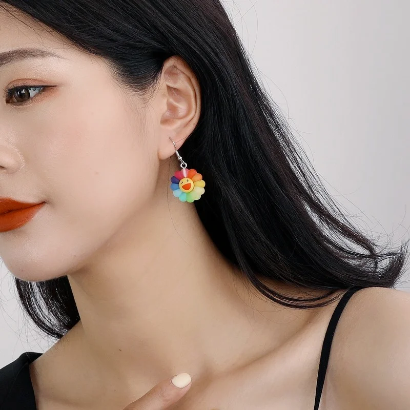 

Cute Colorful Sunflower Drop Earrings Funny Smiling Face Flower Resin Dangle Earring for Women Girls Fashion Lovely Emo Jewelry