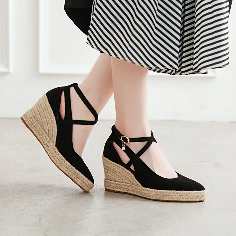 Женские туфли на танкетке Phoentin бежевые лодочки платформе с острым носком и