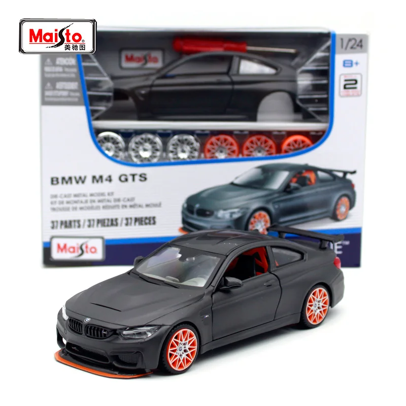 Спортивный автомобиль Maisto 1:24 BMW M4 GTS Сборная модель спортивного автомобиля литой