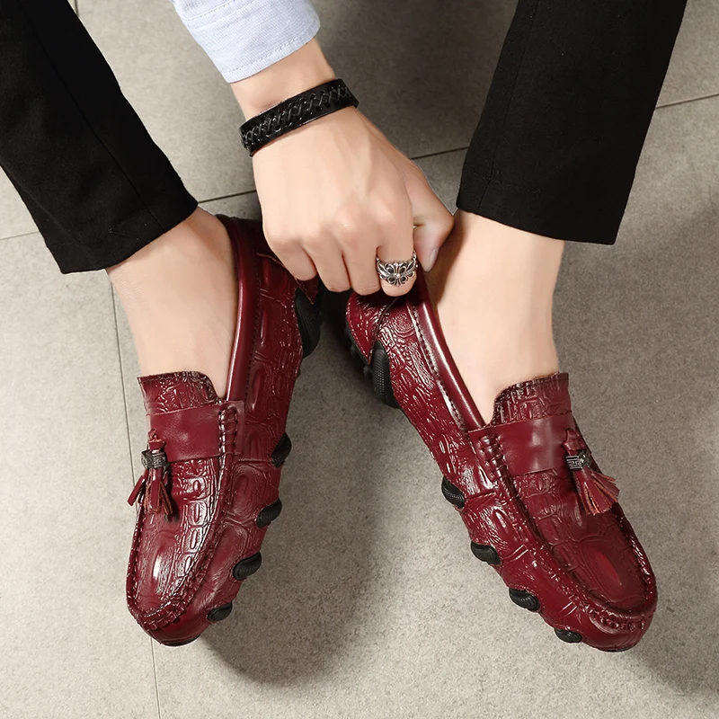 

Moccasins Sneakers Men Genuine Leather Casual Shoes Male Luxury Brand Driving Handmade Loafers Sapatos Masculino Boat Shoes I