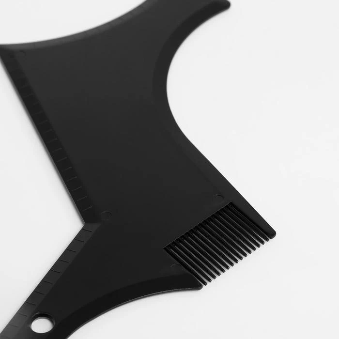 Трафарет для бритья бороды и усов с расческой |