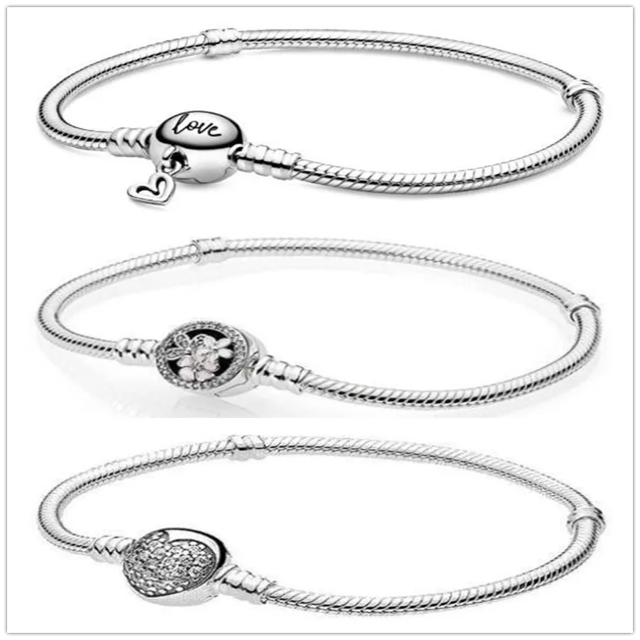 

Женский серебряный браслет-цепочка с застежкой в виде сердца