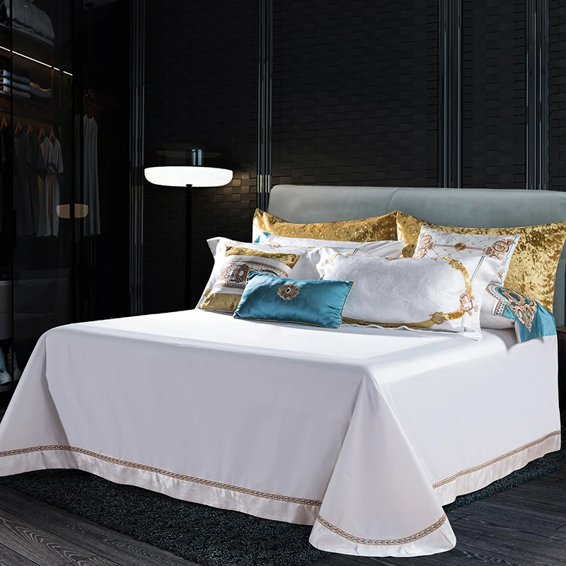 

Luxury White European Silk Satin Egyptian cotton Royal Embroidery Palace Bedding Set Duvet Cover Bed sheet Bed Linen Pillowcases