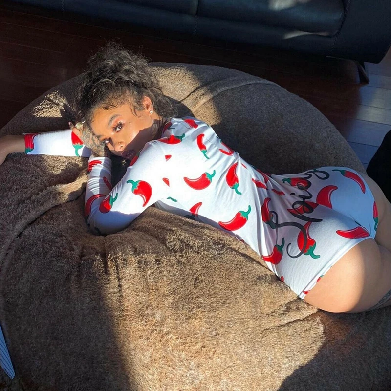 Женский комбинезон с v образным вырезом шорты принтом пижама сексуальный