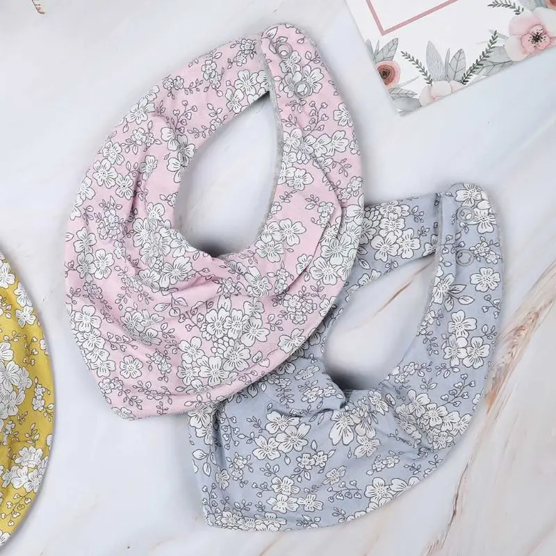 

Baby Saliva Towel Floral Pattern Bibs Newborn Boys Girls Photography Props Vintage Triangle Burp Bib Dinner Feeding Towel
