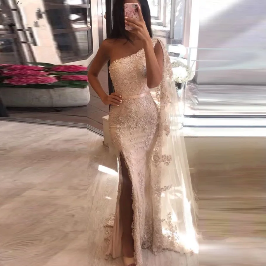 Женское длинное вечернее платье элегантное фатиновое с аппликацией