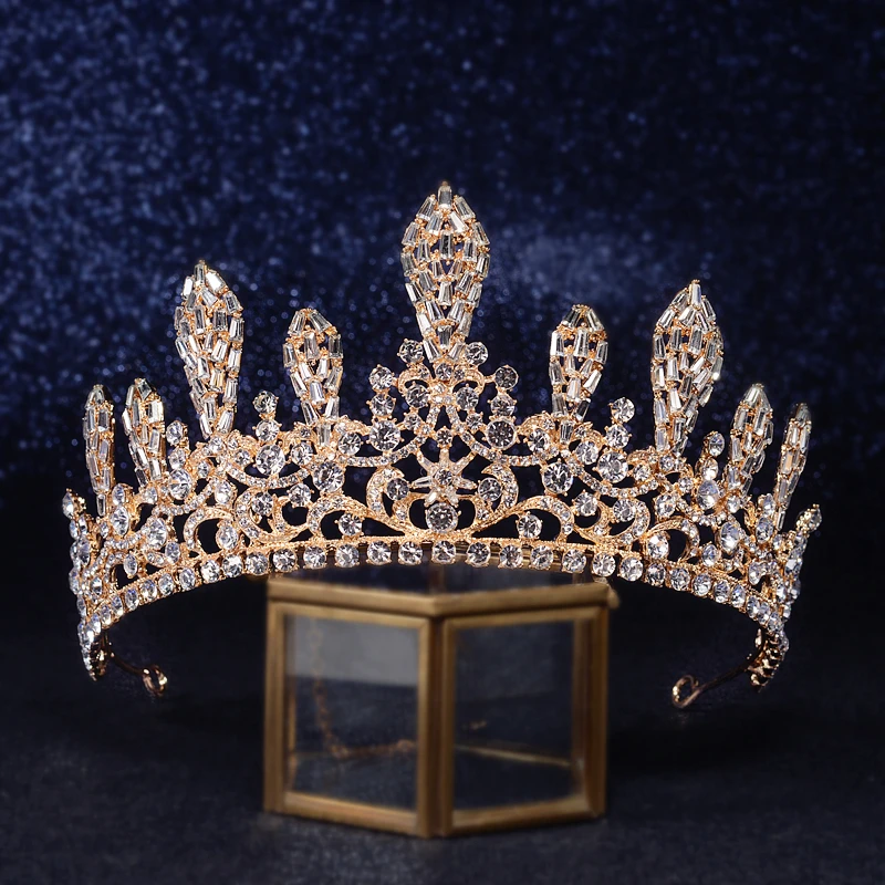 

Golden Baroque Crown Bride Super Immortal Princess Wedding Garment Headdress Simple Queen's Wedding Hair Ornament