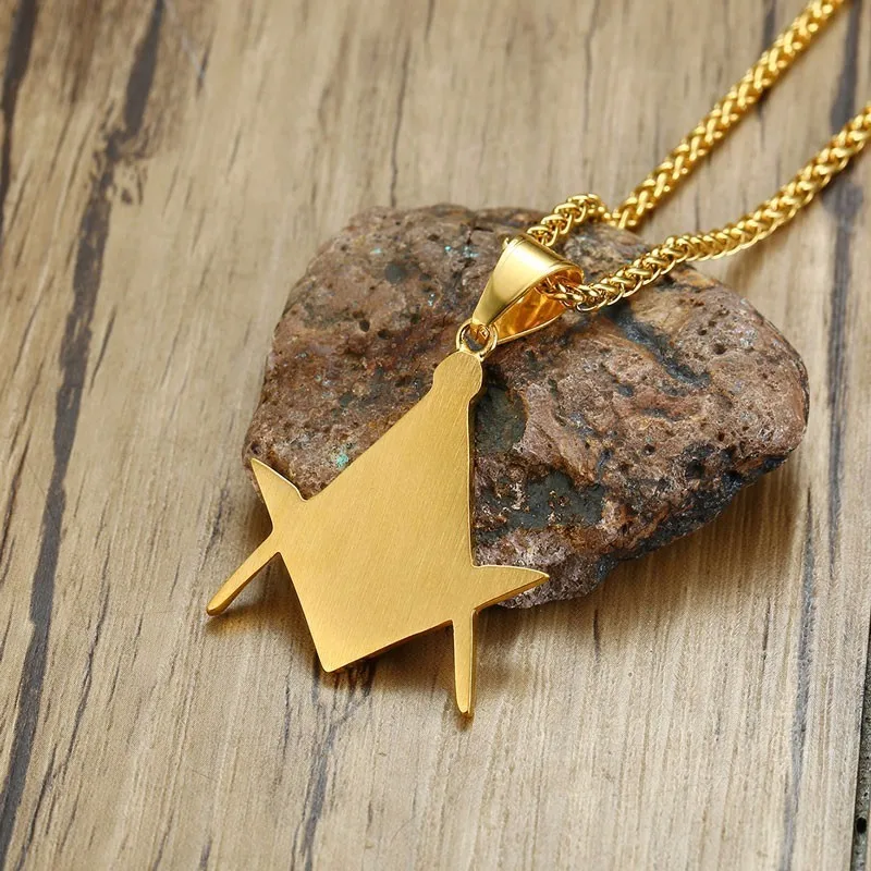 Кулон в виде пирамиды из нержавеющей стали с фианитом | Украшения и аксессуары