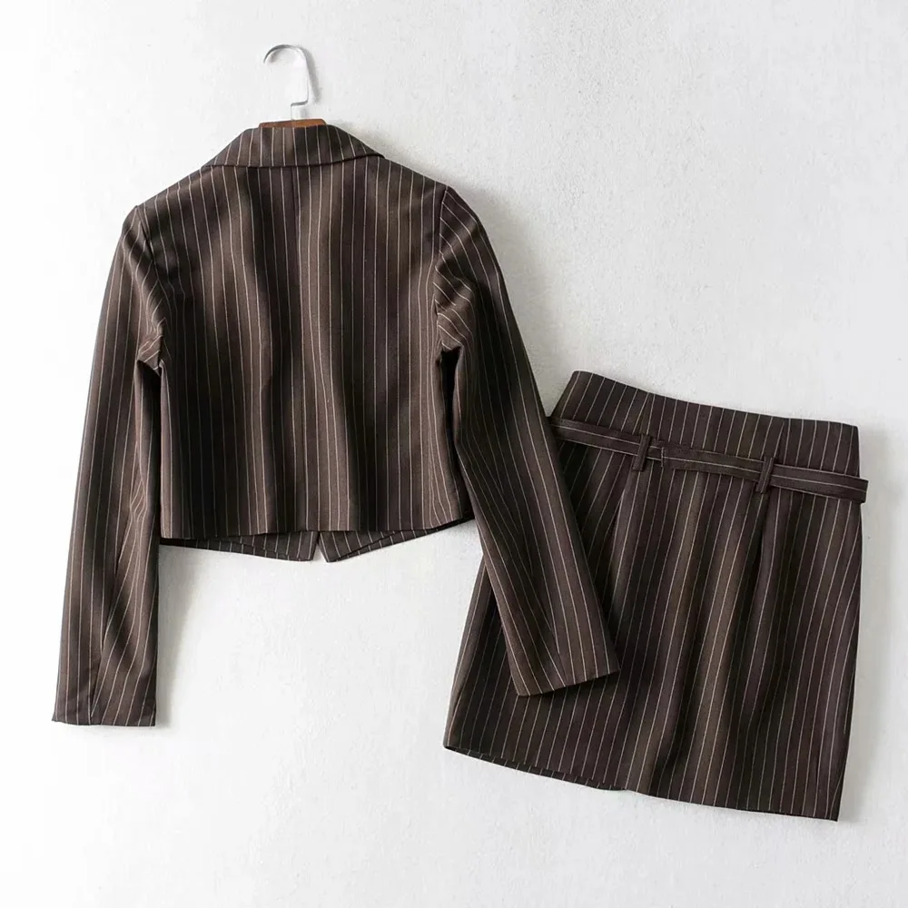 

Black Elegant Stripe Top And Skirt Suits Women 2021 Fashion 2 Buttons Cropped Blazer Side Split Sexy Mini Skirts Female Y2k Sets
