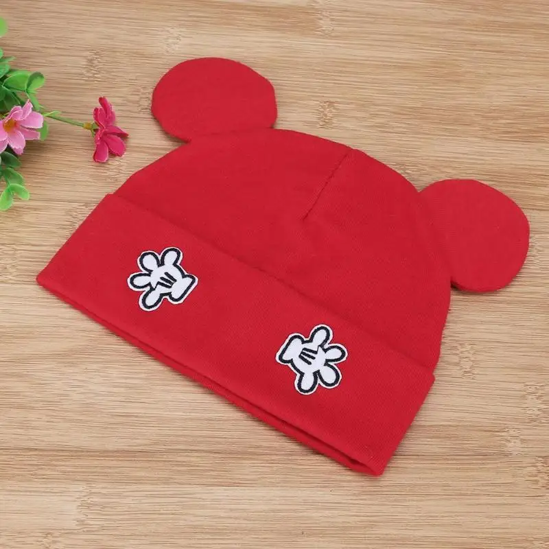 Чепчик для новорожденного вязаный унисекс шапка с загнутыми полями стильная