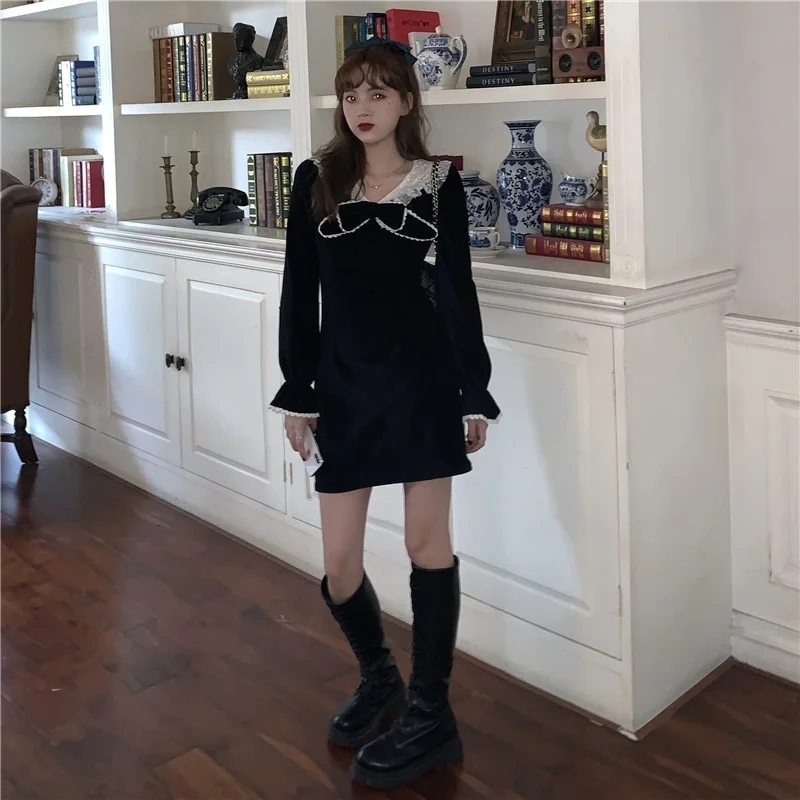 

Real Shot Lace V-neck Stitching Bow Dress Rac