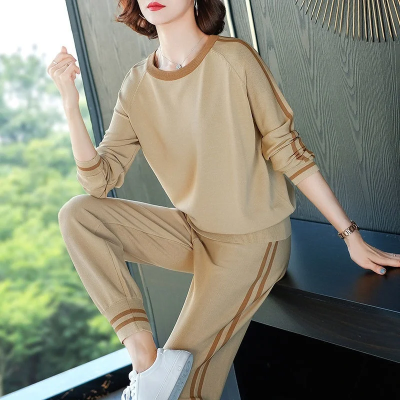 

Tracksuit Women 2 Piece Set Spring O-Neck Pullover Top + Long Pants Sports Suit Lady Sweatshirt Sportswear Suit for Women Y401