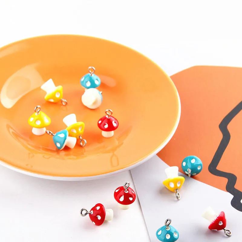 Мультфильм Смола моделирование трехмерная цвет маленькие серьги в форме грибных