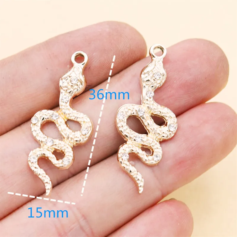 8 шт. подвески в виде змеи Подвески ручной работы коралловой змея со стразами P67 |