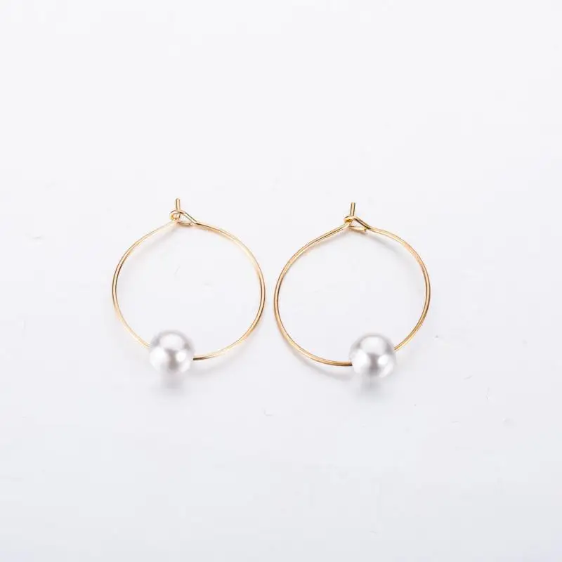 Простые индивидуальные серьги в европейском и американском стиле с жемчугом