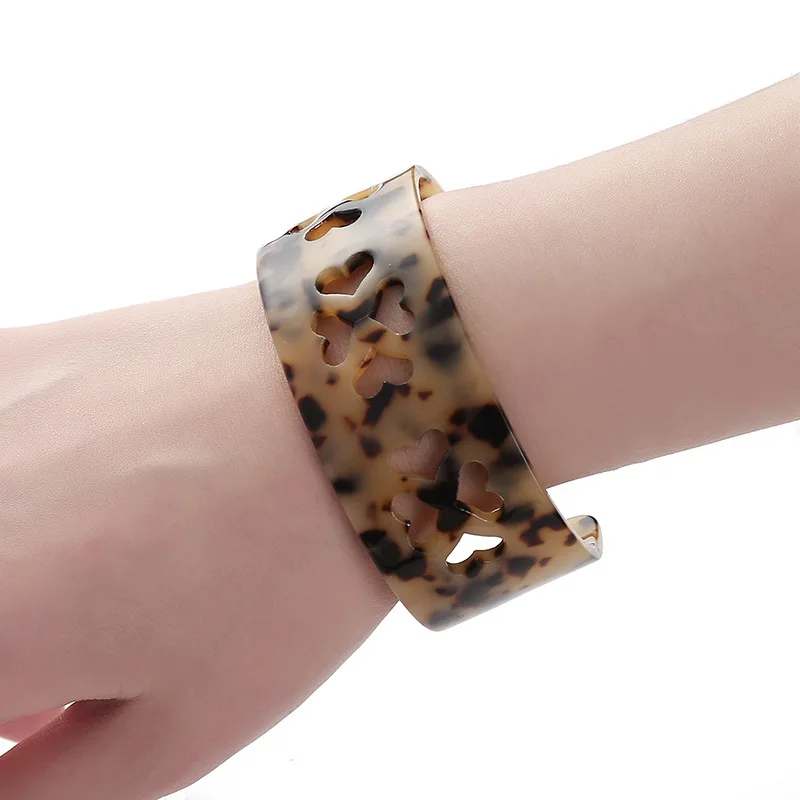 Модные Черепаховые манжеты акриловые широкие браслеты браслет для женщин Винтаж Смола леопард круглый модный Свадебные ювелирные изделия цельный