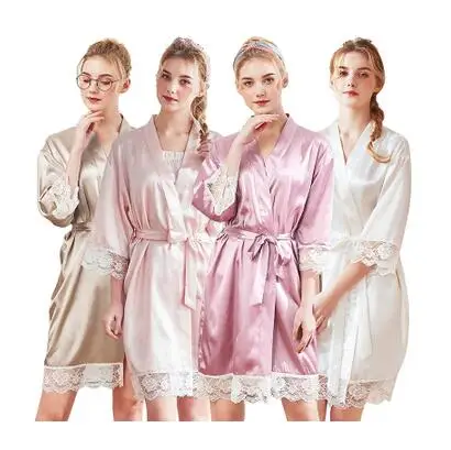 Шелковое атласное короткое однотонное кимоно пикантный кружевной банный халат